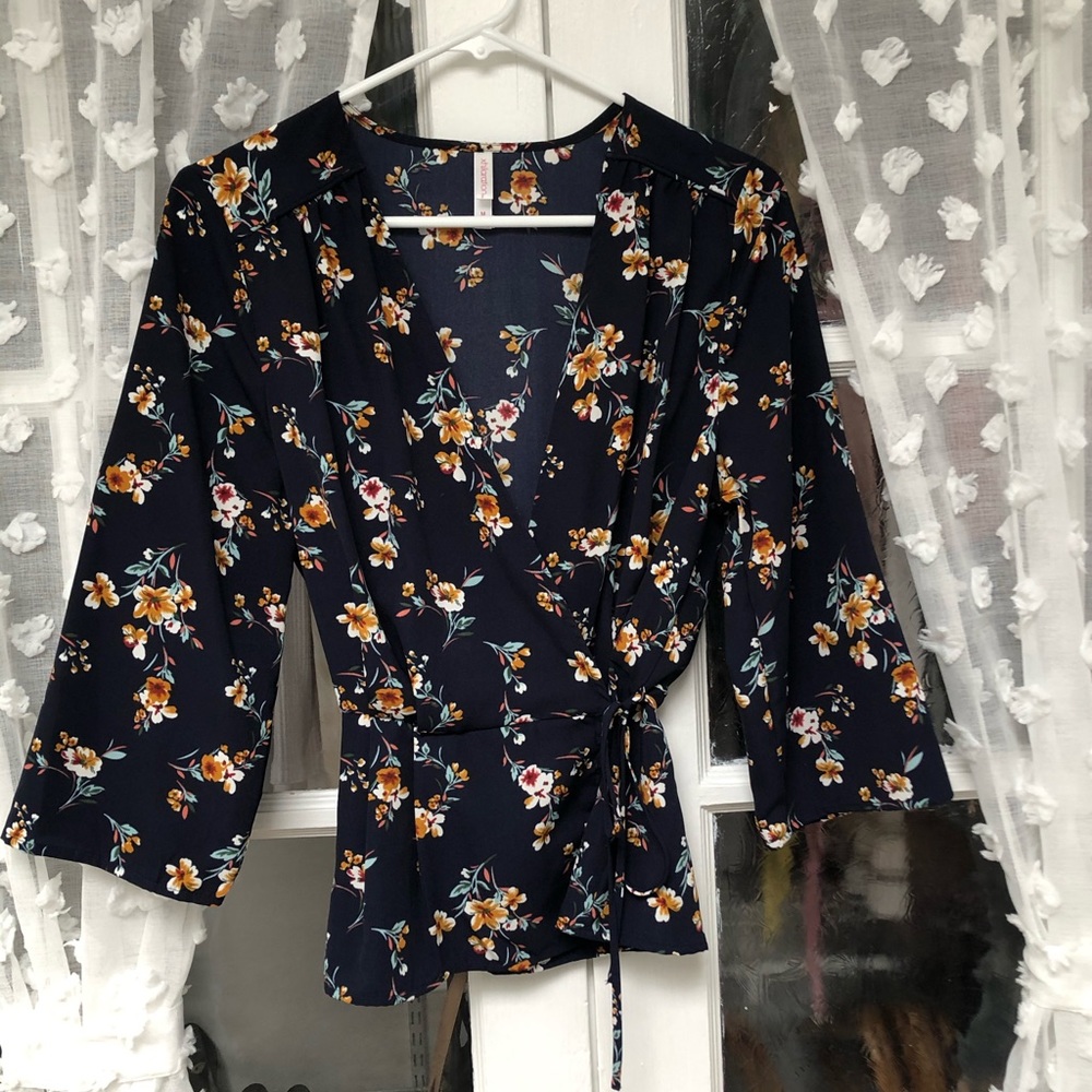 Xhilaration top